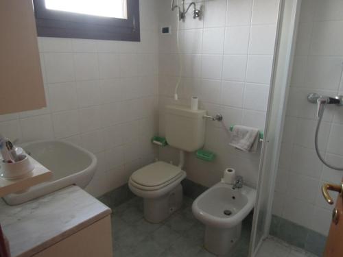 A bathroom at Spacious flat perfect for enjoy your vacations