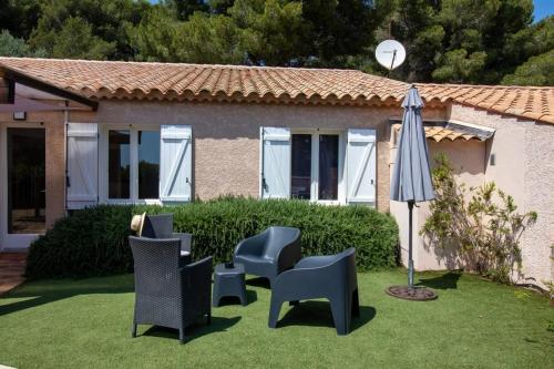 La Grande Auguière, villa familiale et spacieuse au cœur du vignoble et à 300m de la mer