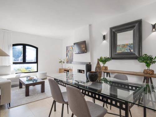 Apartamento de 2 dormitorios en Playas del Duque
