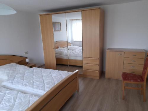 Postel nebo postele na pokoji v ubytování Ferienwohnung Hille