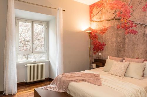 8 HOME