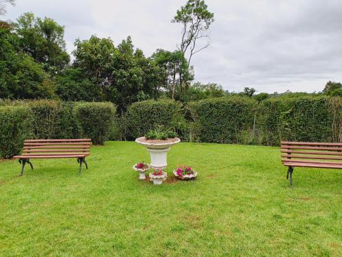 Taman di luar CHÁCARA STA EDWIGES/ARUJA