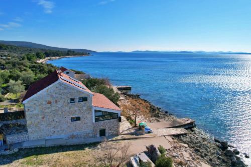 Gallery image of Old Fisherman's House - Apartment Zrinka in Banj