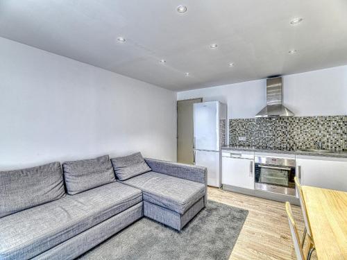 Appartement Nîmes, 1 pièce, 2 personnes - FR-1-669-7