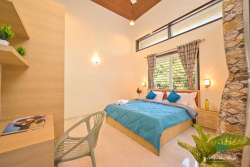 Giường trong phòng chung tại Costa Fortune Villa by Tropicana Stays