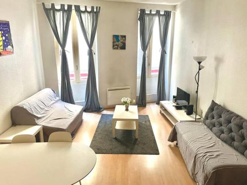 Photo de la galerie de l'établissement Le Saboly, à Avignon