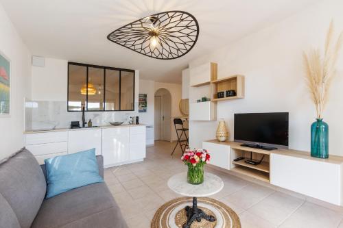 Appartement avec jardin, clim & piscine - Proche plages et randos, parking privé - La Girelle