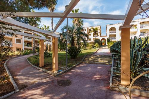 T3 avec terrasse, parking & piscine - Proche plages et randos - Le Mérou