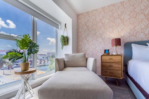 Φωτογραφία από το άλμπουμ του Because Location Really Is Everything! σε Oranjestad