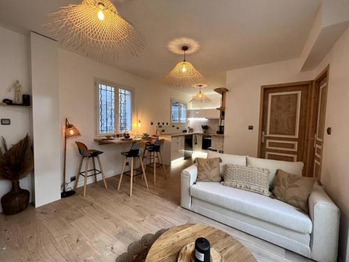 Centre-ville Nîmes gare TGV, arène... à porter de pieds