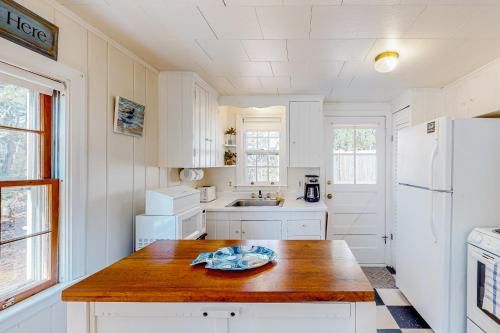 Happy As A Clam Cottage – Photos 2