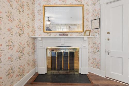Gambar di galeri bagi Brook Farm Inn di Lenox