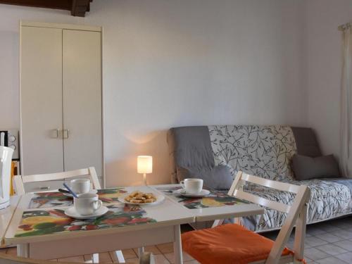 Photo de la galerie de l'établissement Pavillon mezzanine 4 pers, proche plage, parking, Gruissan - FR-1-229-854, à Gruissan