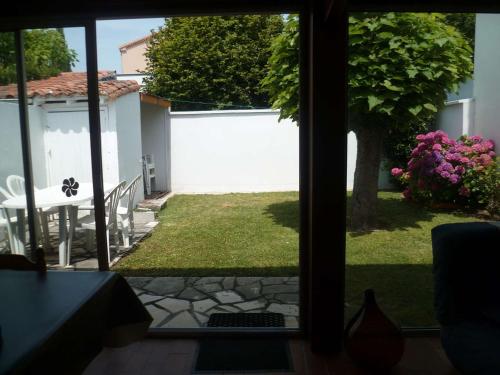 Maison au calme 2 ch. avec jardin privé proche plage et commerces, idéal pour 4 pers. - FR-1-494-57