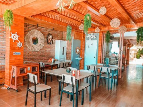 Restoran ili neka druga zalogajnica u objektu Charming Lipe Villa