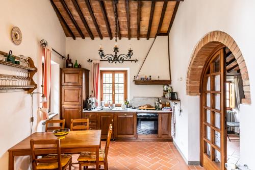 Köök või kööginurk majutusasutuses Borghetto Il Poggiolo Mugello - Affitti Brevi Italia