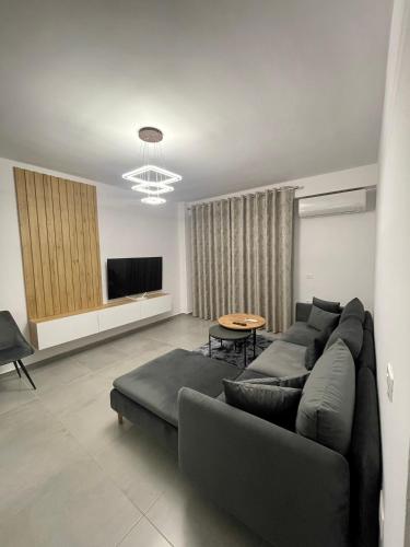 SeaView Modern Two Bedroom Apartment