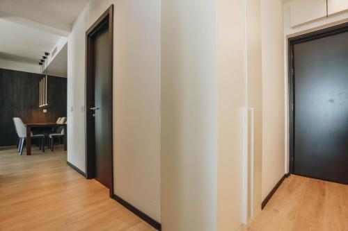 Φωτογραφία από το άλμπουμ του Beachfront luxury apartment στην Μπούντβα