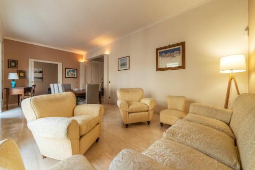 GuestHost - MM Cipro Elegant Apartment