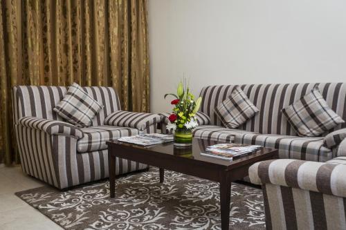  Arabian Dreams Hotel Apartments -  Room  picture :   Tea/Coffee maker    Bath    Safety deposit box                           