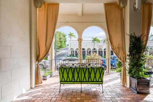 Μπαλκόνι ή βεράντα στο Palm Beach Hotel 3008