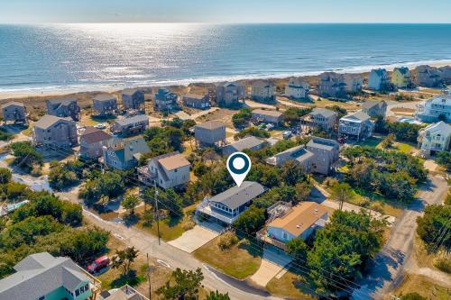 an aerial view of a city with the ocean at Costa Na Mara in Frisco
