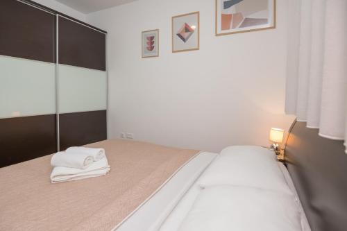 Duplex Apartment Vita Split, near Žnjan Beach