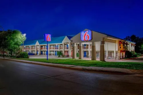 Motel 6-Arlington, TX in Arlington