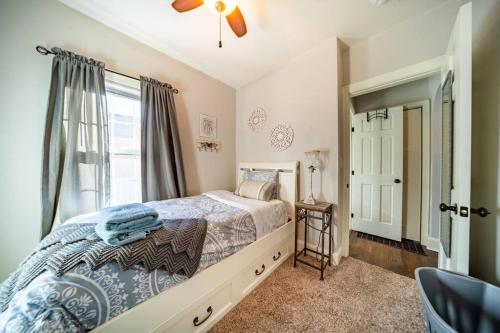Romantic West Side Cottage – Photos 5