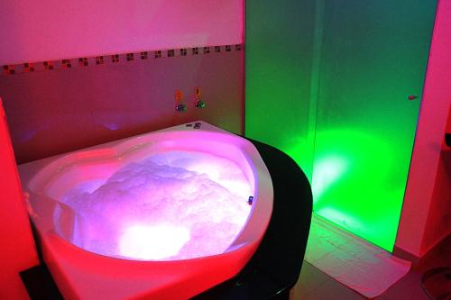 Foto dalla galleria di Motel Vitória (Adult only) a Rialma