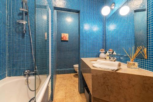 Localtraveling Chiado Trindade