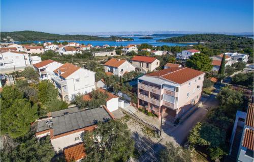 Awesome Apartment In Zdrelac With Wifi And 1 Bedrooms