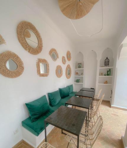 Ruang duduk di Riad Dar Marrakcha