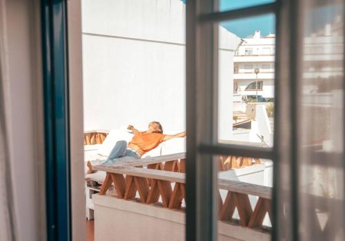 Katil atau katil-katil dalam bilik di Ericeira Soulsurfers Guesthouse