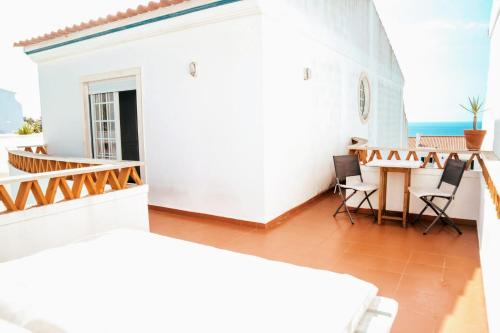 Balkoni atau teres di Ericeira Soulsurfers Guesthouse