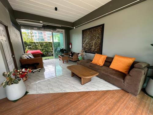A seating area at Better Life Residence Phuket