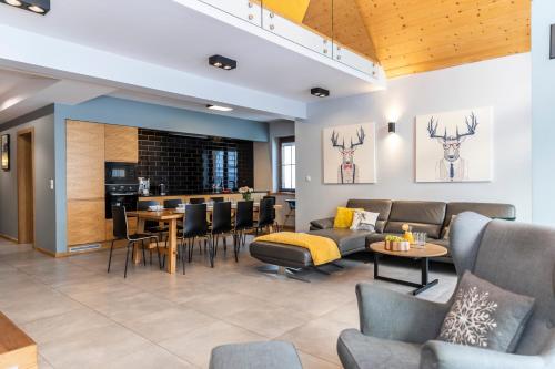 Χώρος καθιστικού στο APARTAMENT No 1 MOUNTAIN VIEV Sauna Priv okolice Zakopane Czorsztyn Kluszkowce