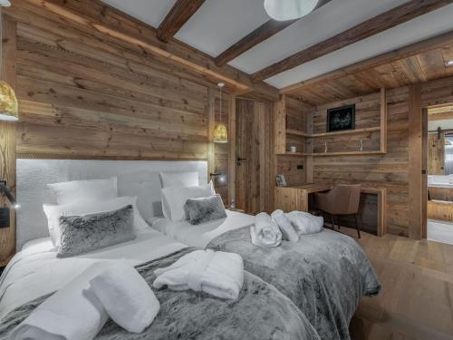 Appartement élégant avec jacuzzi à Val-d'Isère - 4 chambres en suite, proche piste de Bellevarde