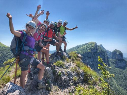 a group of people standing on top of a mountain at La Locanda del Moro in Pieve Fosciana