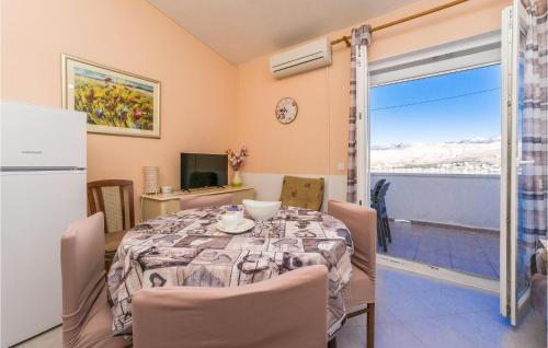 Stunning Apartment In Pag With Wifi