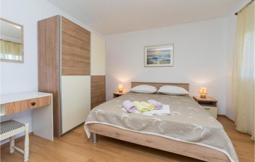 1 Bedroom Stunning Apartment In Pag