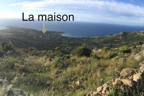 Beau et confortable 2 pièces vue mer/maquis