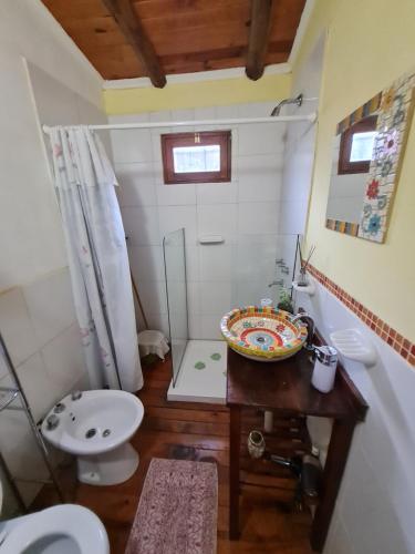 Et badeværelse på Cabaña Alma 2