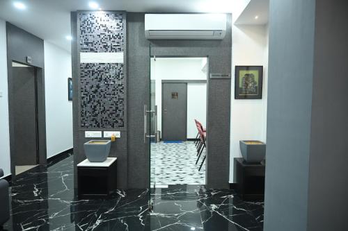 Koupelna v ubytování ELGIN SUITES