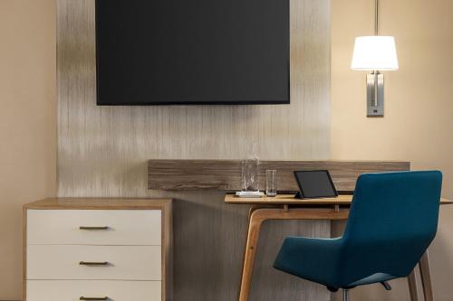 Crowne Plaza Cleveland at Playhouse Square, an IHG Hotel Image