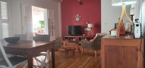 Afbeelding uit fotogalerij van Maison de famille in Saint-Louis