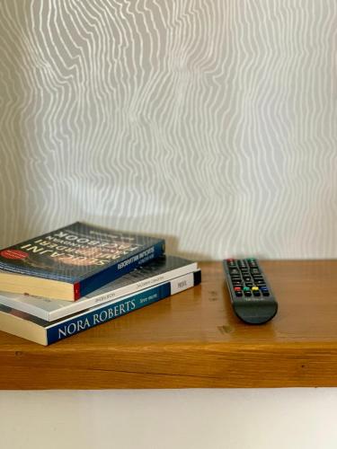 Perpustakaan di apartmen