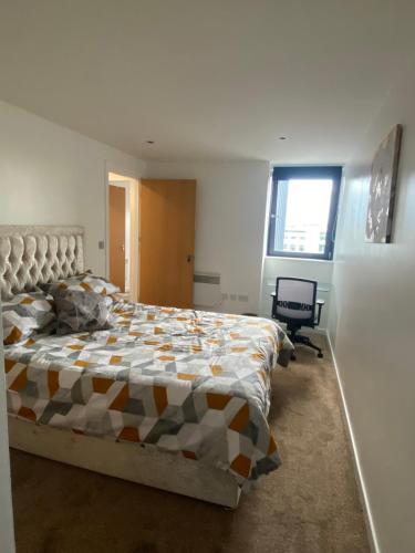 Voodi või voodid majutusasutuse Modern 2-Bed Apartment in Glasgow SECC/HYDRO toas