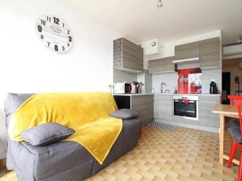 Spacieux T2 rénové proche étang de Thau, climatisé, terrasse, parking, WiFi à 800m des thermes - FR-1-553-207