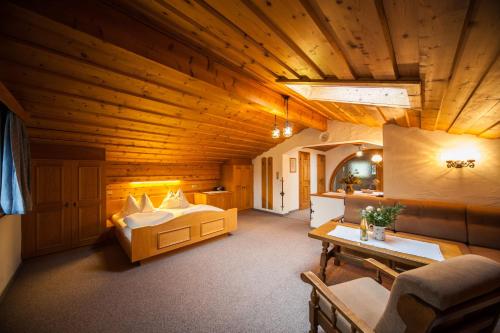 Postel nebo postele na pokoji v ubytování Ferienhaus Larinmos